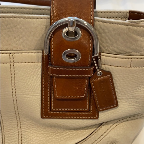 Coach Shoulder Bag - Picture 6 of 10